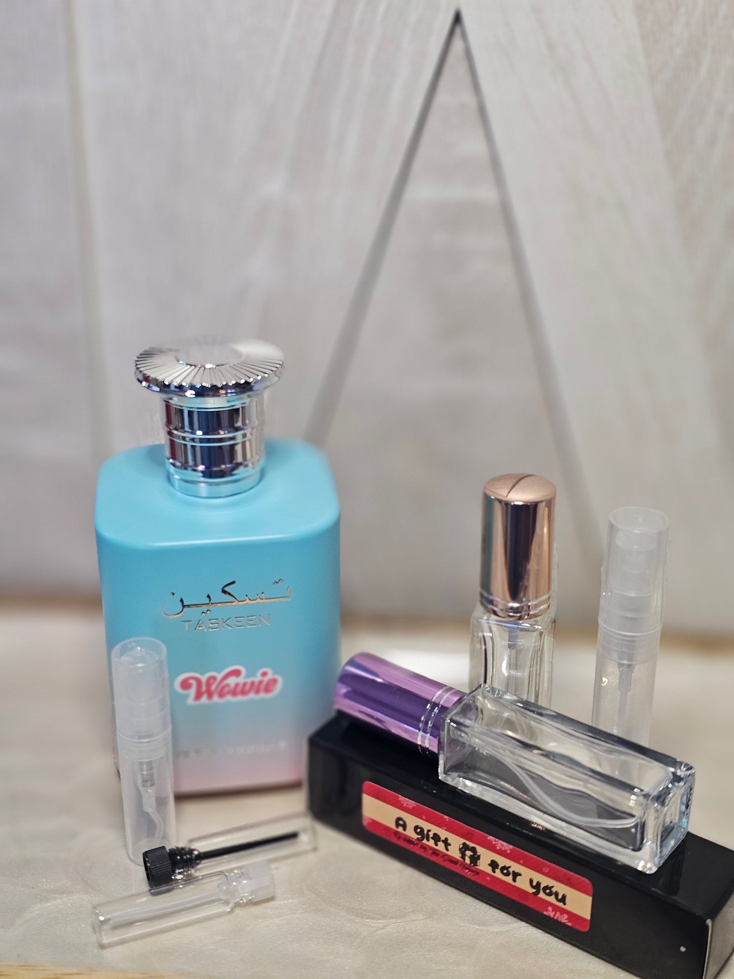 Taskeen Wowie - Paris Corner (SAMPLE)